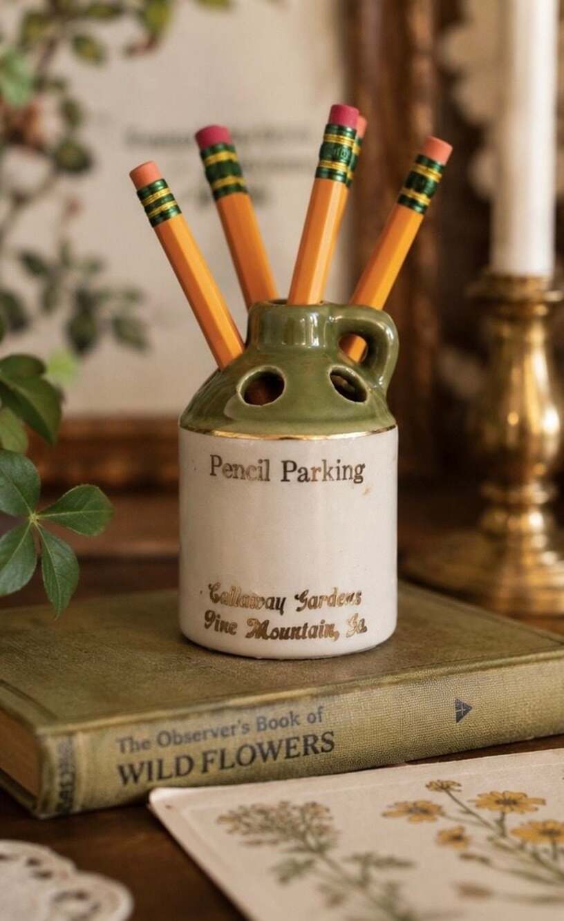 Vintage Callaway Gardens Pine Mountain GA Ceramic Pencil Parking Jug Holder
